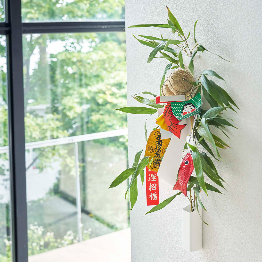 熊手 福笹ホルダー タワー 山崎実業コラム Simple Life Lab 生活雑貨 インテリア キッチン収納情報 熊手 福笹ホルダー タワー 山崎実業コラム Simple Life Lab 生活雑貨 インテリア キッチン収納情報